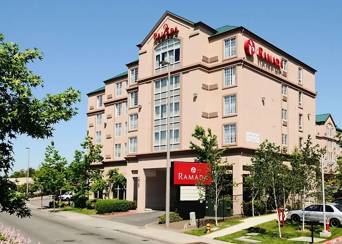Ramada By Wyndham Seatac AirportAirport Hotel