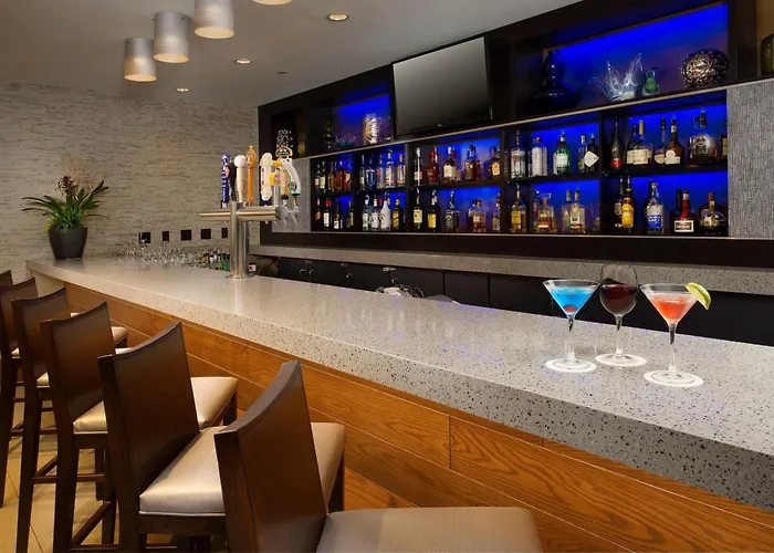 Skybridge Seattle AirportAirport Hotel